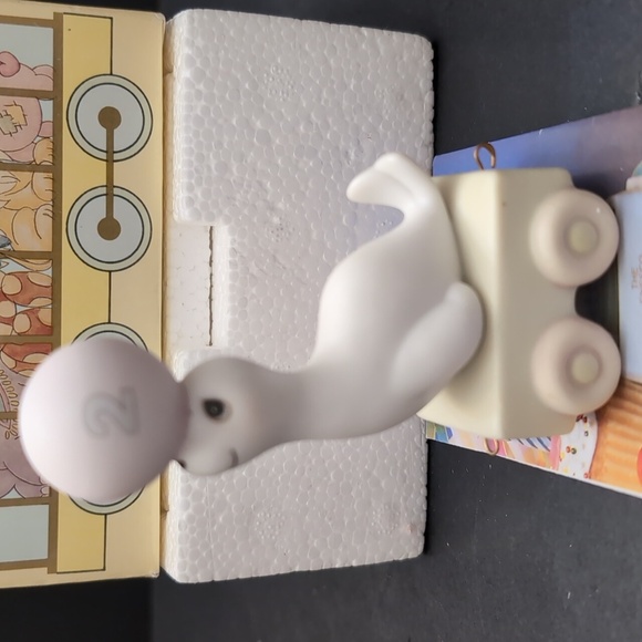 Enesco Precious Moments,God Bless You On Your Birthday #2 Seal. - Picture 2 of 7